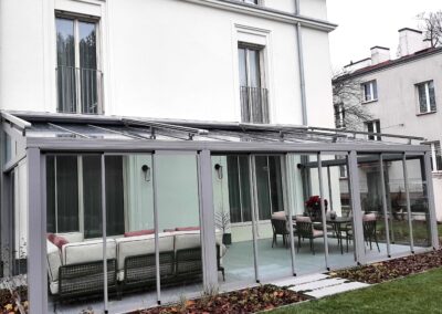 Balustrady francuskie, ocynkowane ogniowo oraz malowane proszkowo