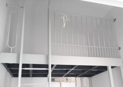 antresola, główna rama przygotowana pod zabudowę