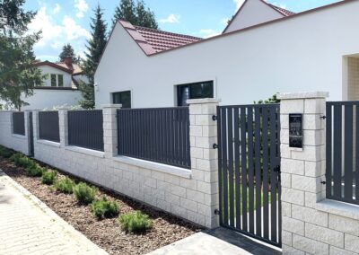 Ogrodzenie - brama przesuwna podwójna, furtka, przęsła