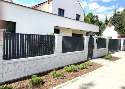 Ogrodzenie - brama przesuwna podwójna, furtka, przęsła