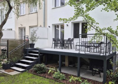 taras - konstrukcja, schody, balustrady, płyty granitowe