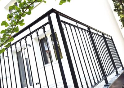 taras - konstrukcja, schody, balustrady, płyty granitowe